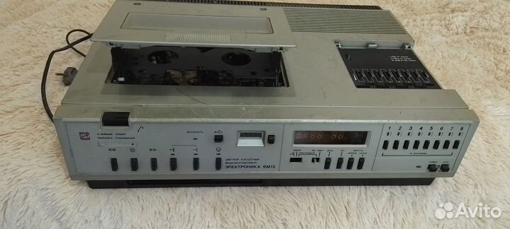 Продаю видео магнитофон элэктроника вм 12 В рабоче