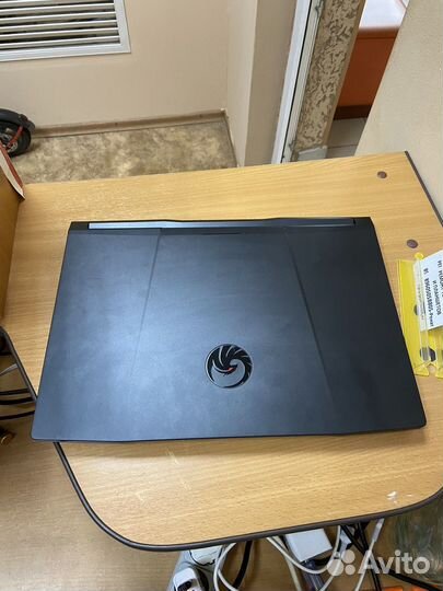 Ноутбук MSI Alpha 15 B5EEK-237XRU