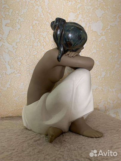 Фарфоровая статуэтка Nao Lladro