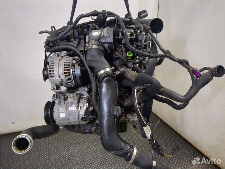 Двигатель разобран Volkswagen Passat CC, 2011