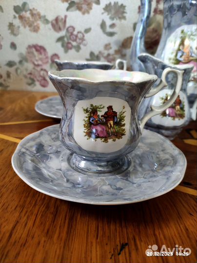 Фарфоровый кофейный сервиз