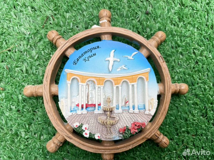 Магниты на холодильник города