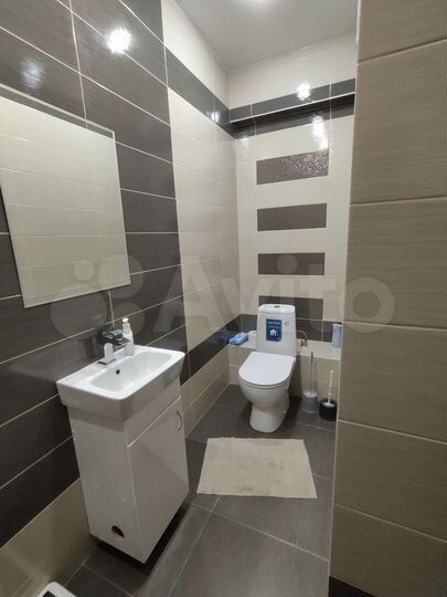 2-к. квартира, 64 м², 4/9 эт.