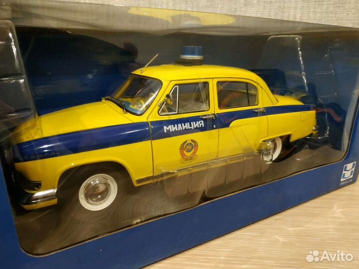 Волга Газ-21 Милиция VVM1802 1/18