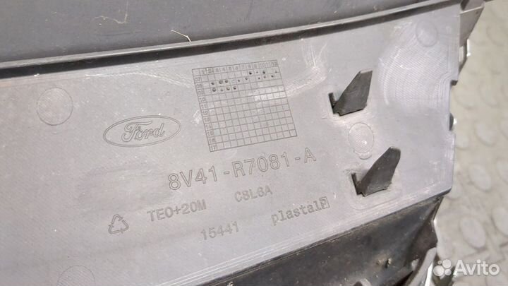 Решетка радиатора Ford Kuga