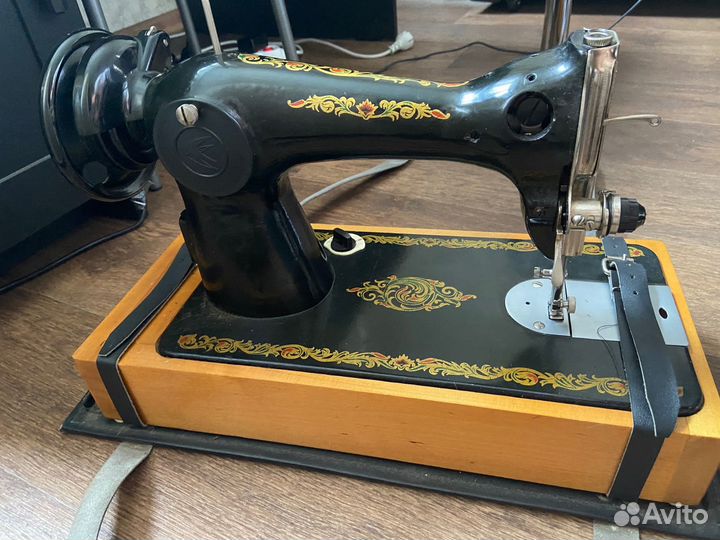 Швейная машинка