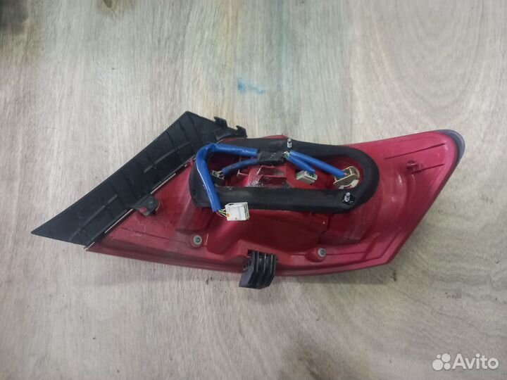 1343 Стоп-сигнал задний левый Toyota Mark X GRX120