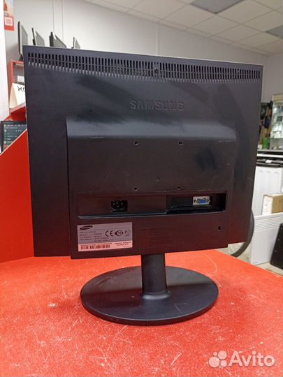 Монитор Samsung SyncMaster E1920NR