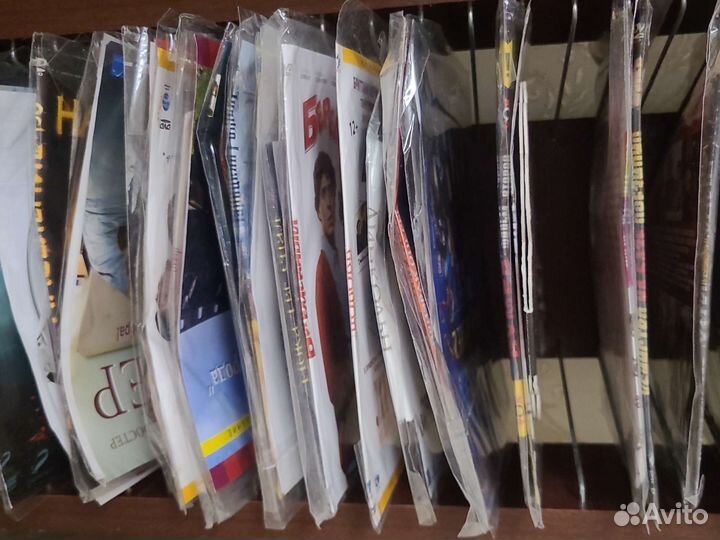 Отдам диски с фильмами пакетом