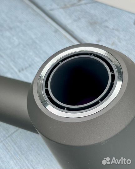 Фен Dyson Supersonic