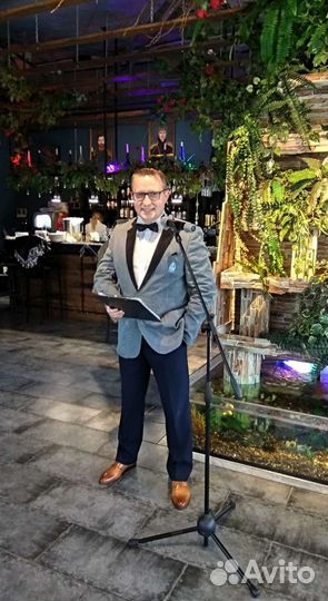 Ведущие и Диджеи на праздник. Прокат колонок