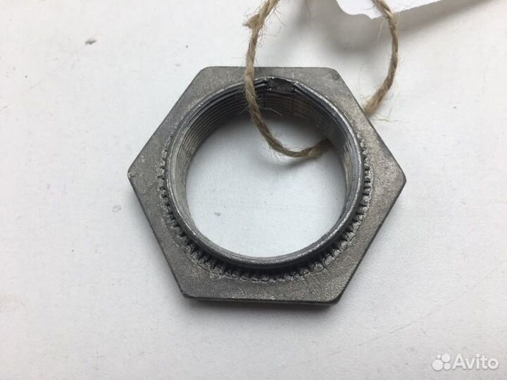 Гайка Mitsubishi Pajero Sport K96W 6G72 2000