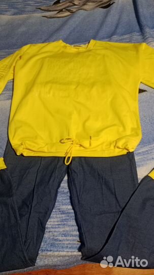 Продам костюм