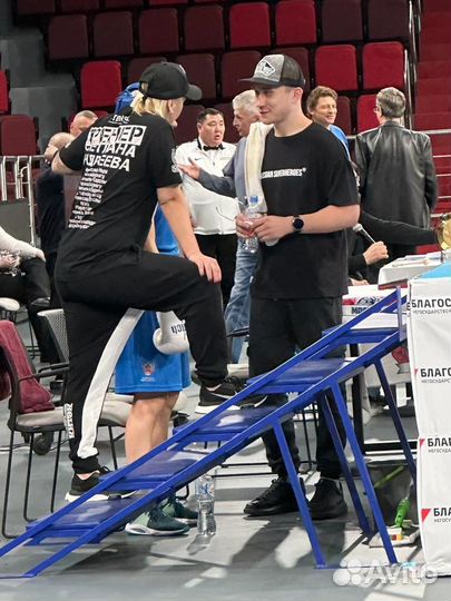 Тренер по боксу