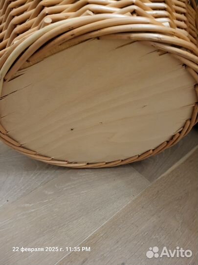 Корзина плетеная с дном из фанеры