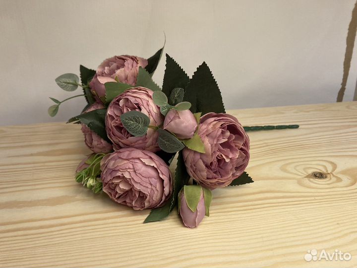 Декоративные искусственные цветы