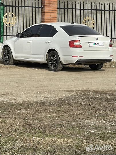 Skoda Octavia 1.6 AT, 2016, 220 000 км