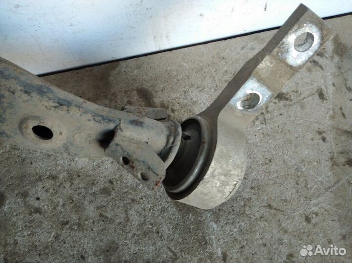 Рычаг передний левый Nissan Teana J-31 2003-2008