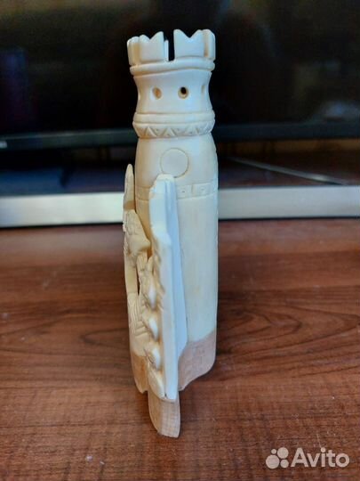 Скульптура. Замок из кости., винтаж