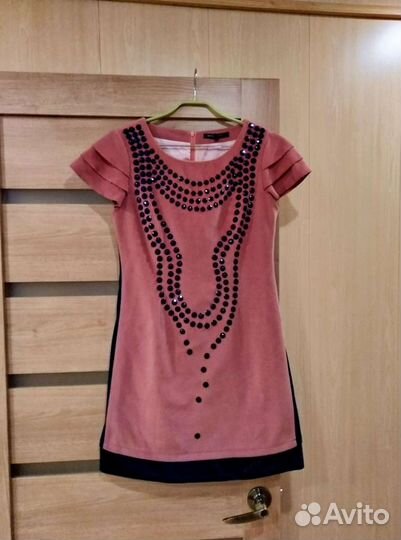 Платье bcbg Maxazria 4/M