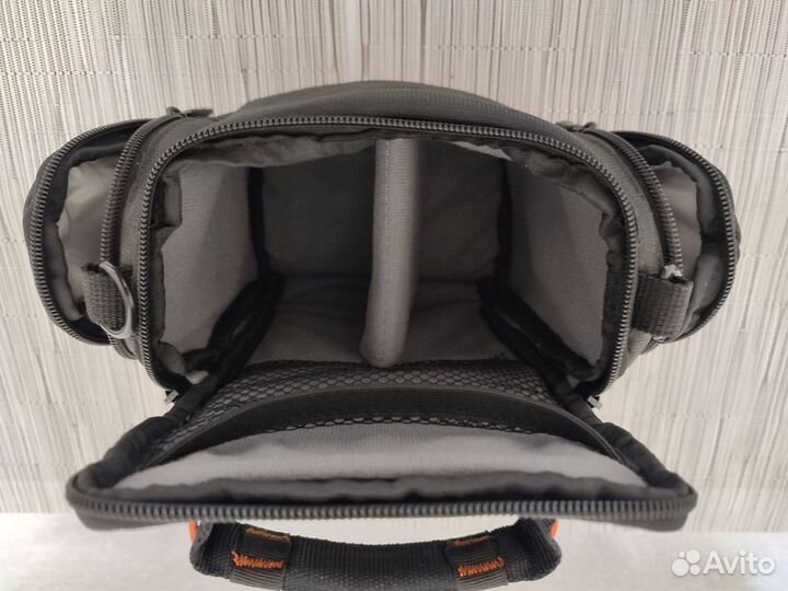 Сумки для фотоаппаратов, видеокамер