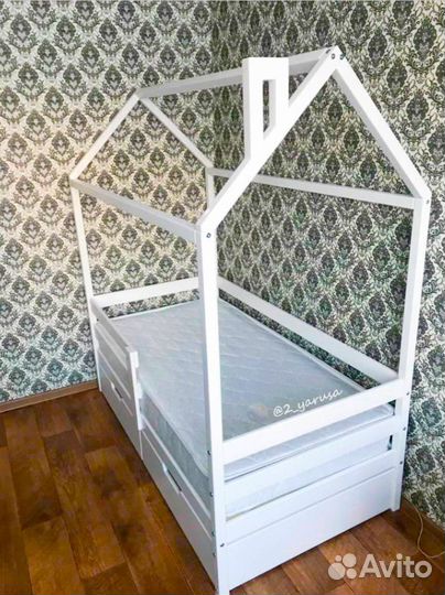 Детская кровать домик