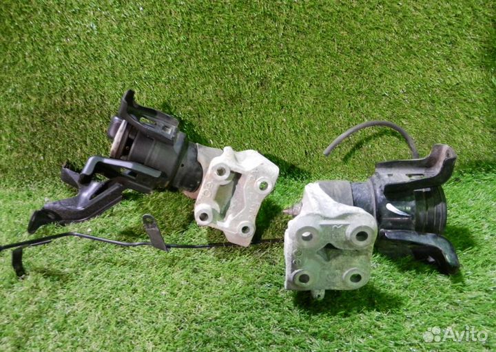 Подушка двс двигателя VQ35 Nissan Murano Z51