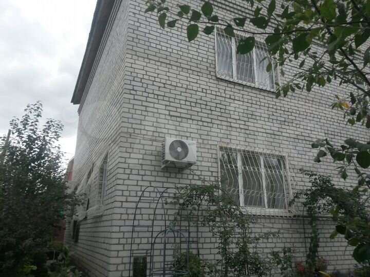 Дом 375 м² на участке 5 сот.