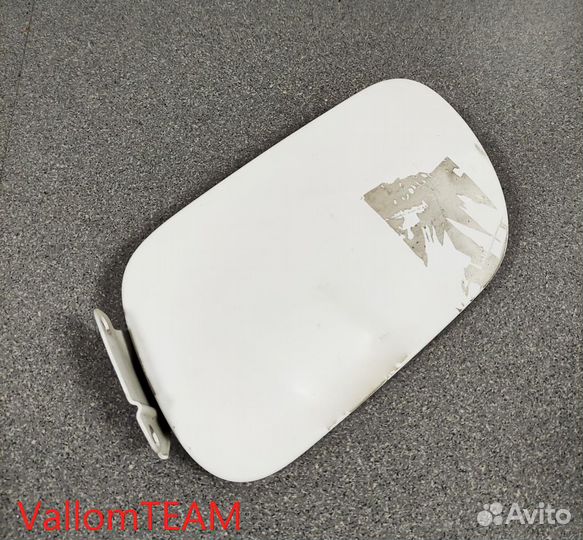 Лот T74 Лючок бензобака VW Touareg