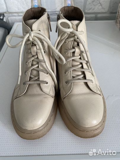 Демисезонние ботинки из натуральной кожи