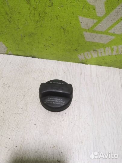 Крышка маслозаливной горловины Фольксваген Гольф