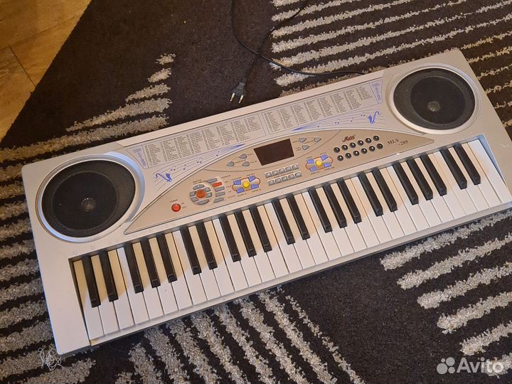 Синтезатор