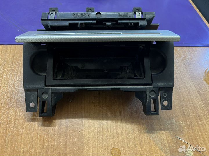 Пепельница Audi A4 B6 8e0857951h