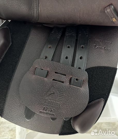 Новое конкурное седло, Италия