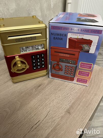 Копилка для денег сейф