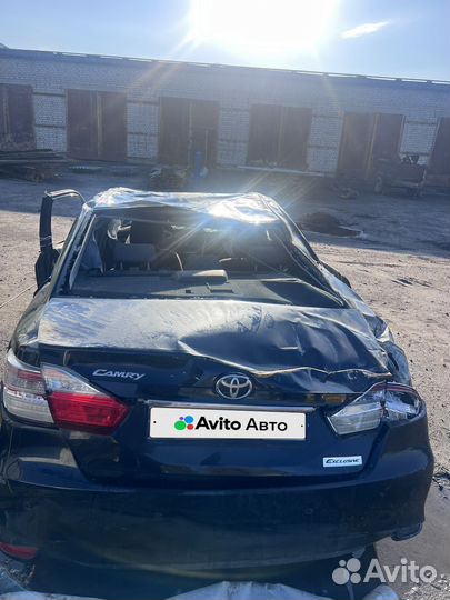 Toyota Camry 2.5 AT, 2017, битый, 100 000 км
