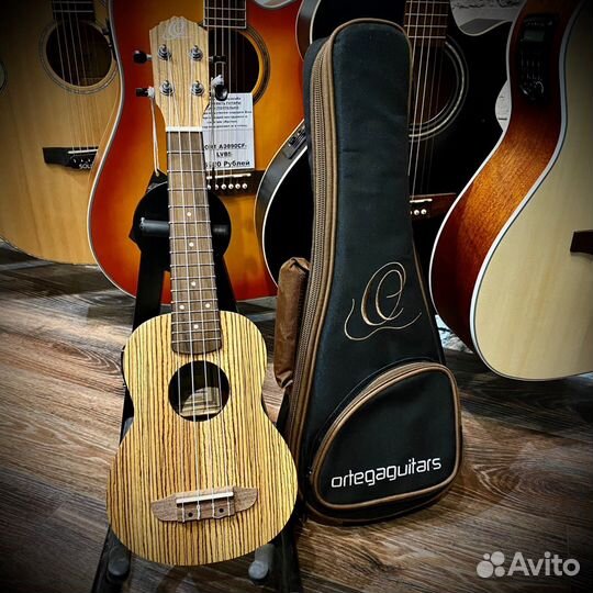 Укулеле сопрано со звукоснимателем Ortega RFU10ZE