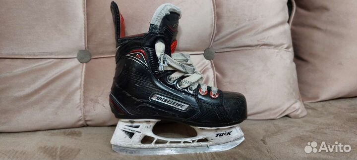Хоккейные коньки bauer vapor