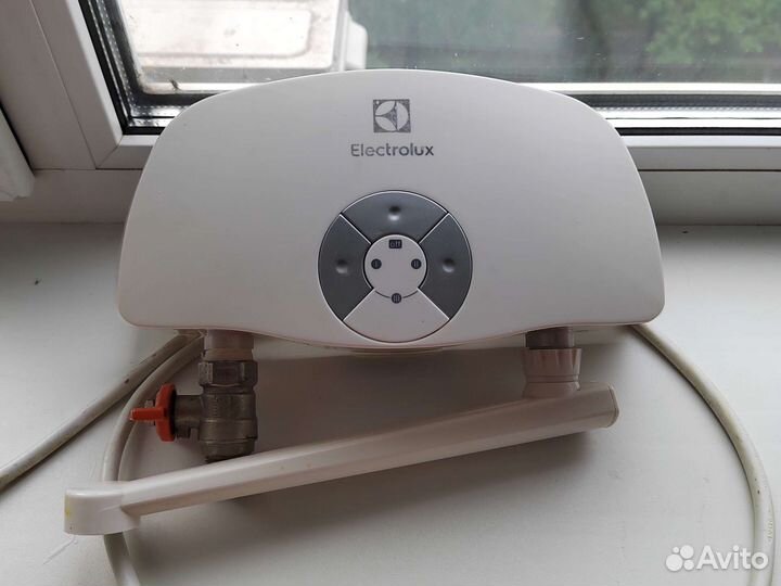 Проточный водонагреватель Electrolux smartfix