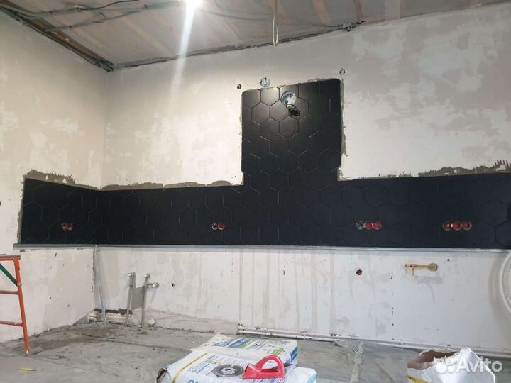 Укладка плитки, монтаж потолков