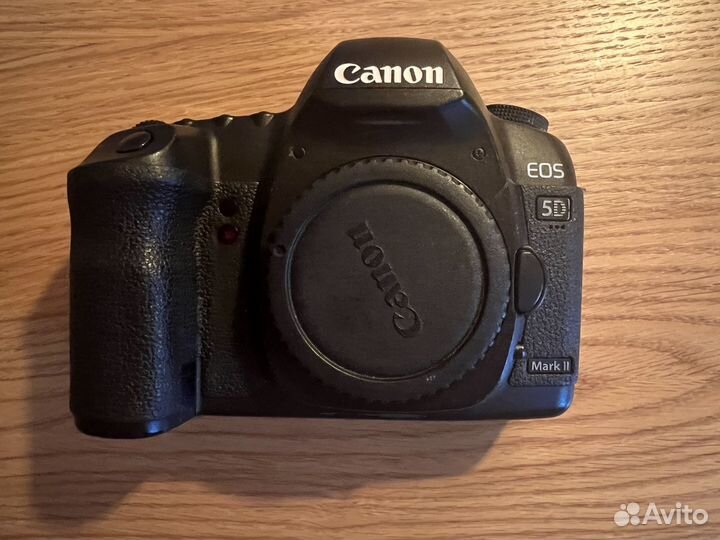 Фотоаппарат Canon 5D Mark 2