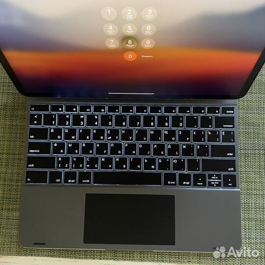 Чехол клавиатура для iPad Pro 12.9 с портами hdmi