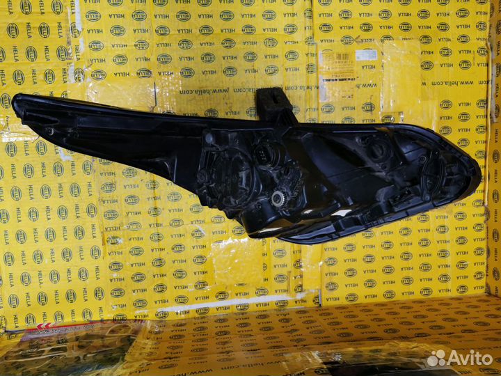 Стекло фары Rio 2016 (933)