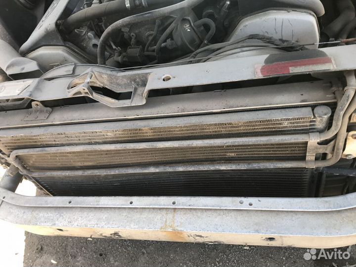 Радиатор кондиционера на Аudi А8 Д2 / 4.2л