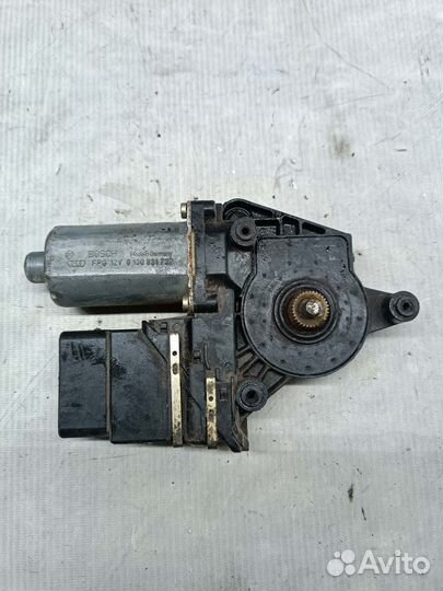 Моторчик стеклоподъемника Nissan Primera P10