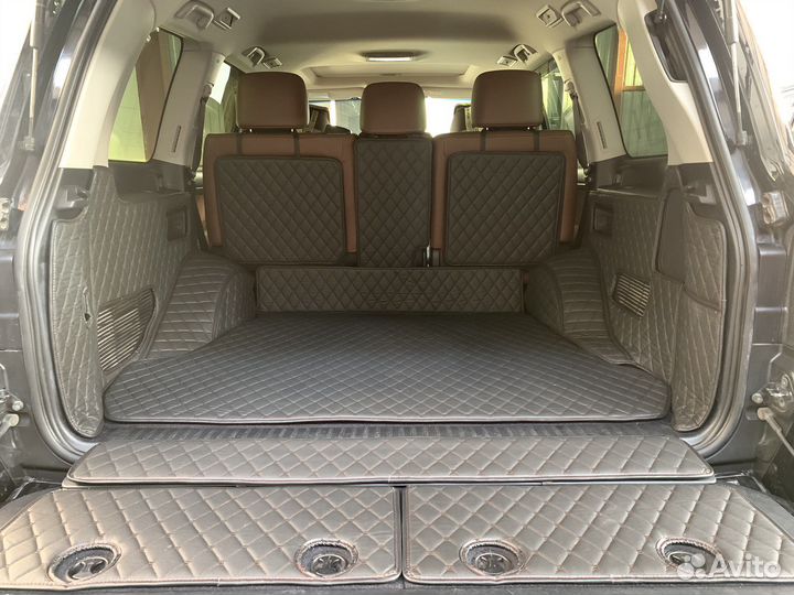 Автоковрики в багажник Chevrolet Venture