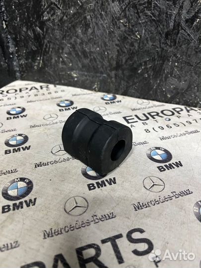 Втулка стабилизатора передняя Bmw 3-Series E36