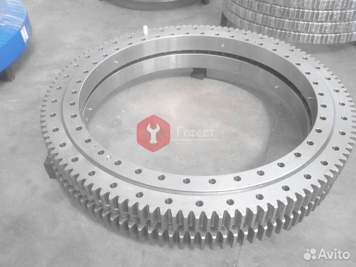 Опорно-поворотный круг Hitachi ZX210LCH-5G 9260971