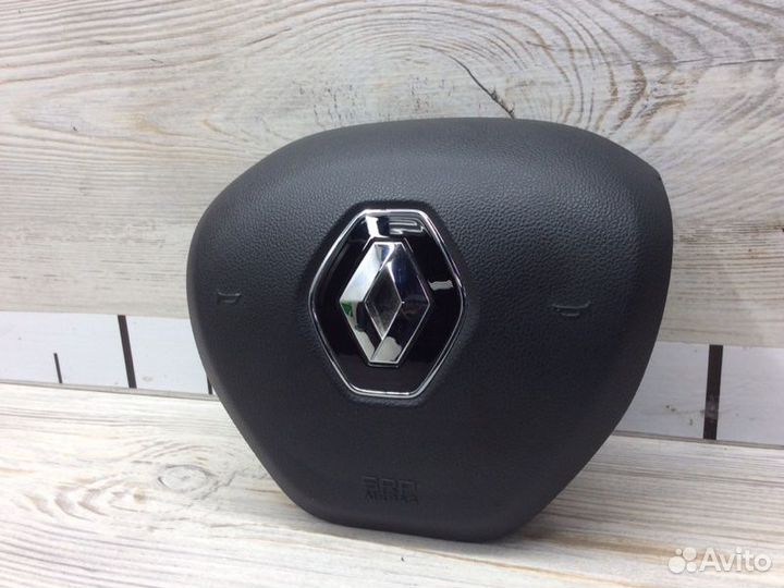 Подушка безопасности в рулевое колесо Renault