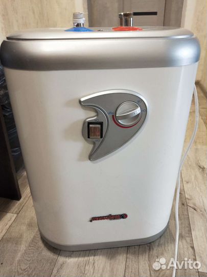 Водонагреватель 30л